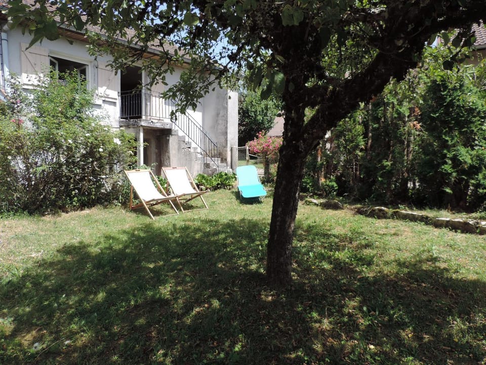 Petite maison rustique House in Jura