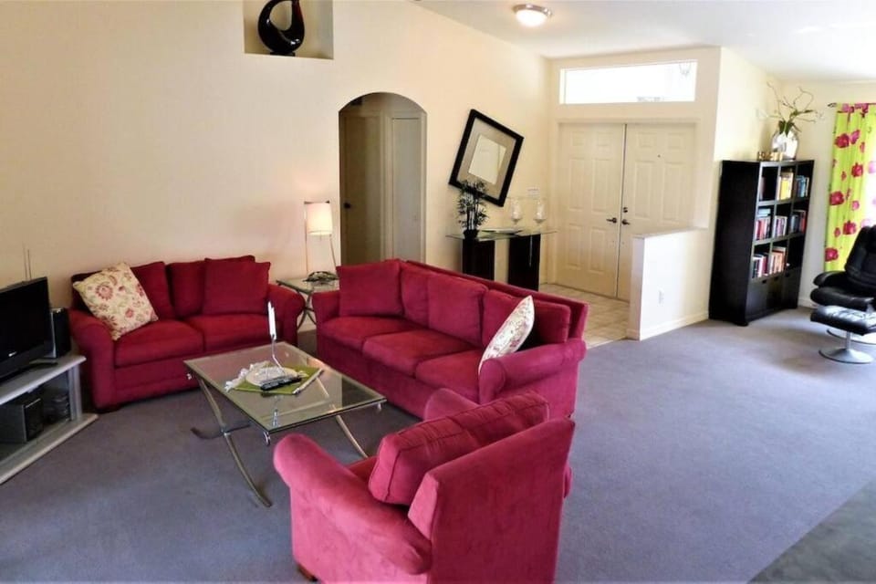 Maria Maria * vacation rental with amazing lake vi Villa in Lehigh Acres