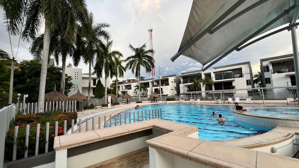 Hermoso Apartasol!! cerca a Plaza Principal, Aire Acondicionado, Vista a la Piscina Apartment in Santa Fe de Antioquia