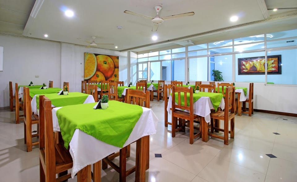 Restaurant/places to eat, Restaurant/places to eat