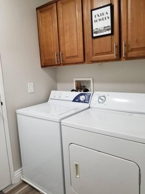 A - Fully remodeled and professionally decorated Apartment in Spring Valley