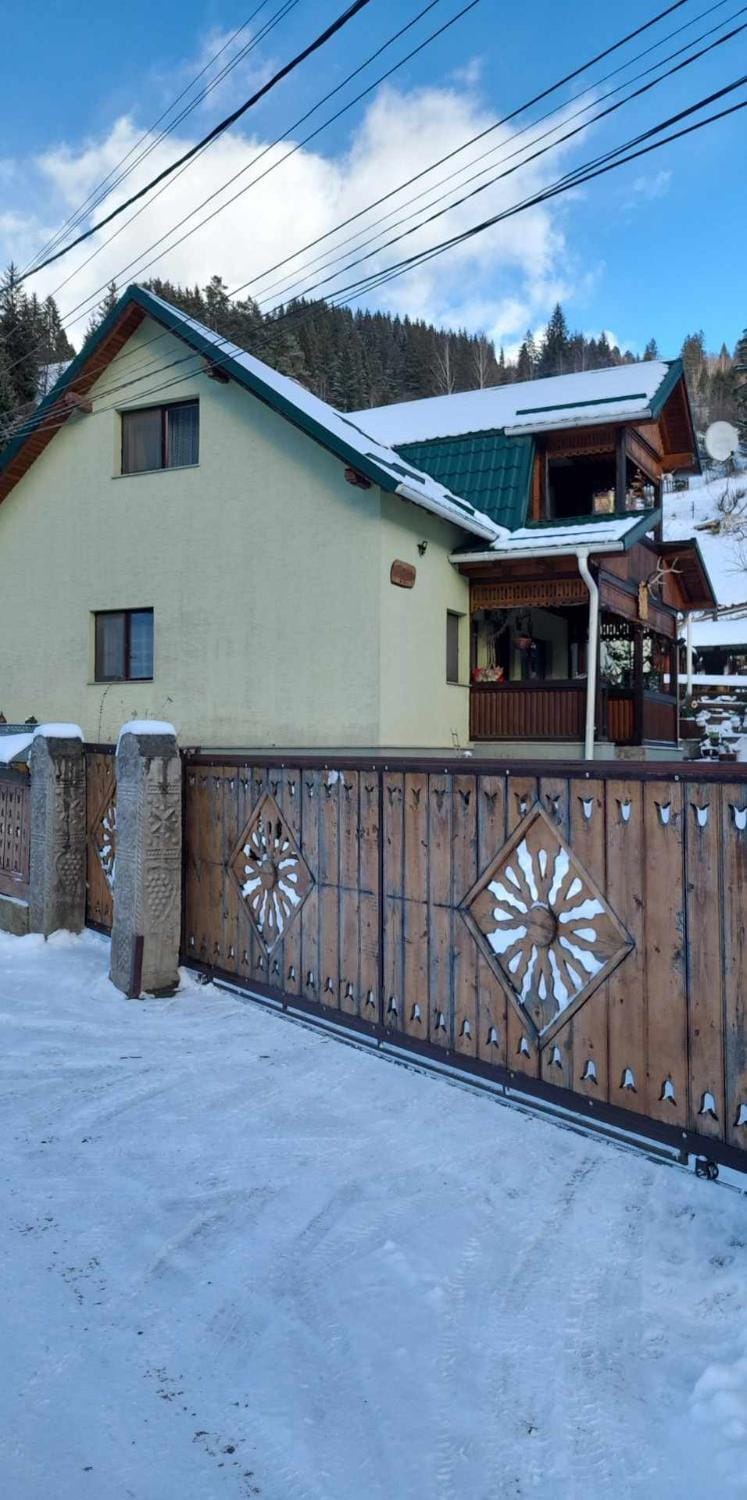 Property building, Winter