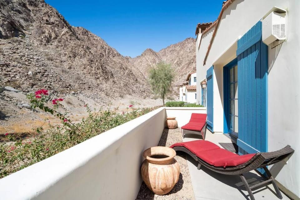 Patio, Natural landscape, View (from property/room), Balcony/Terrace, Balcony/Terrace, Mountain view, sunbed