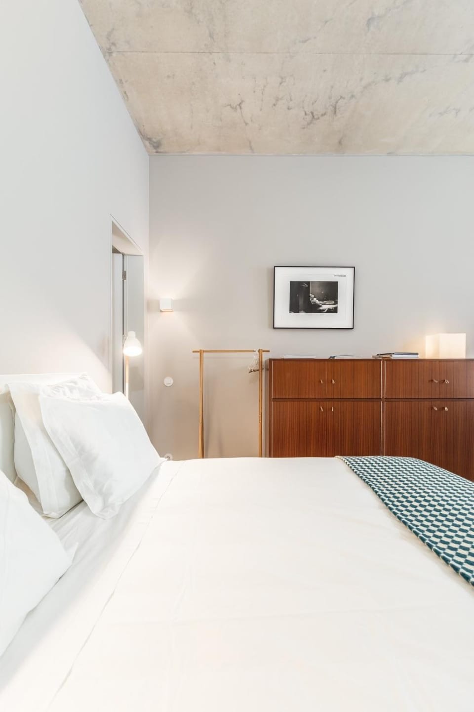 Bed, Photo of the whole room