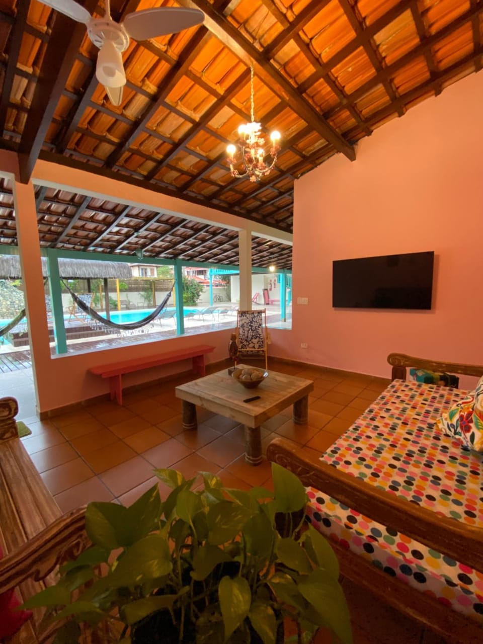 TV and multimedia, Seating area