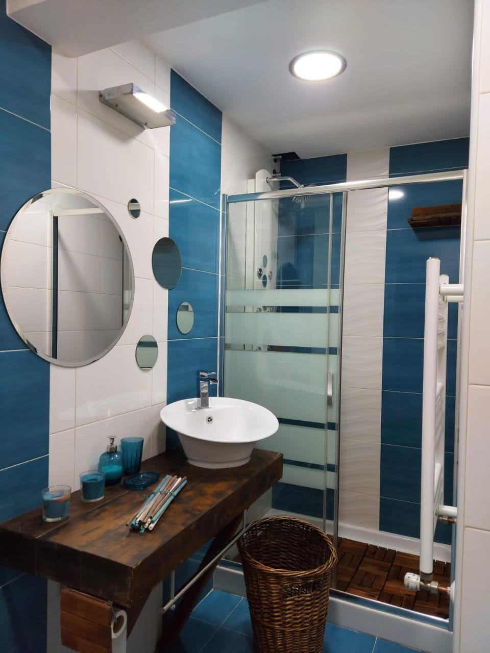 Shower, Bathroom
