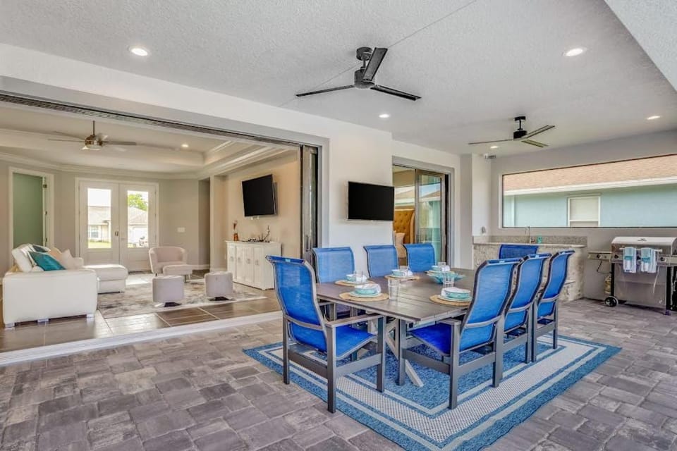 Sea Serpent House in Cape Coral
