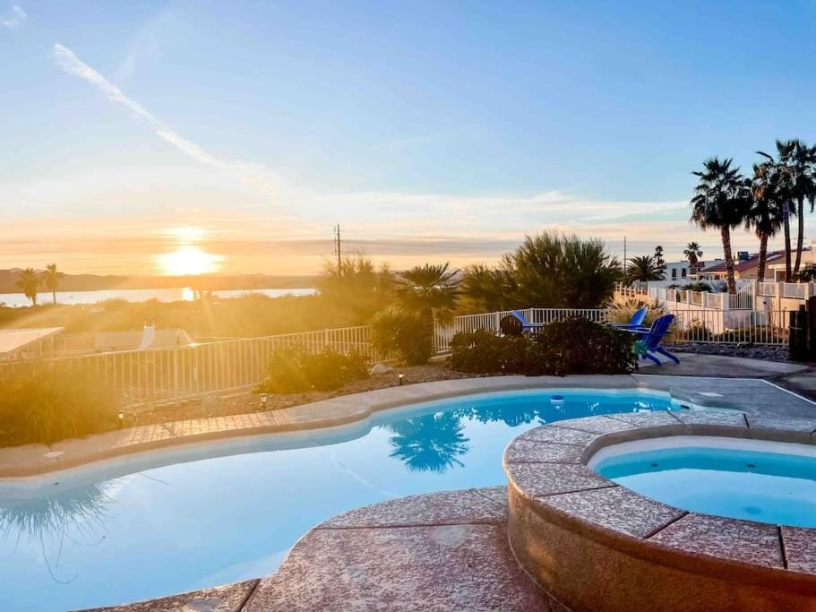 Natural landscape, Lake view, Pool view, Swimming pool, Swimming pool, Sunset