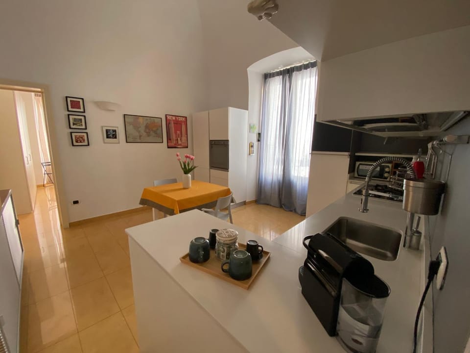 Coffee/tea facilities, Kitchen or kitchenette, Dining area, pet friendly, stove