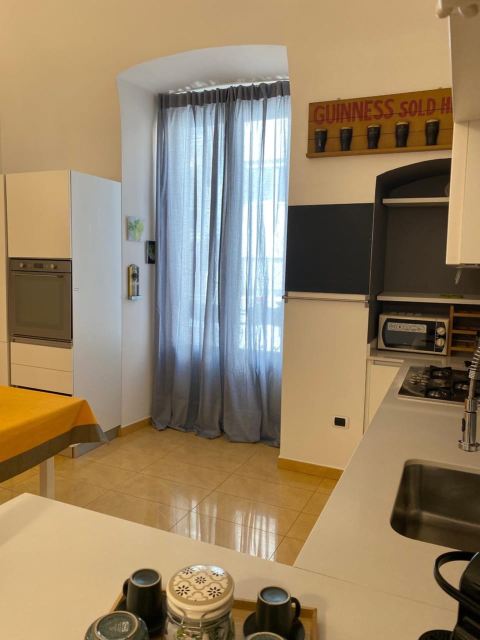 Kitchen or kitchenette, Dining area, pet friendly, stove