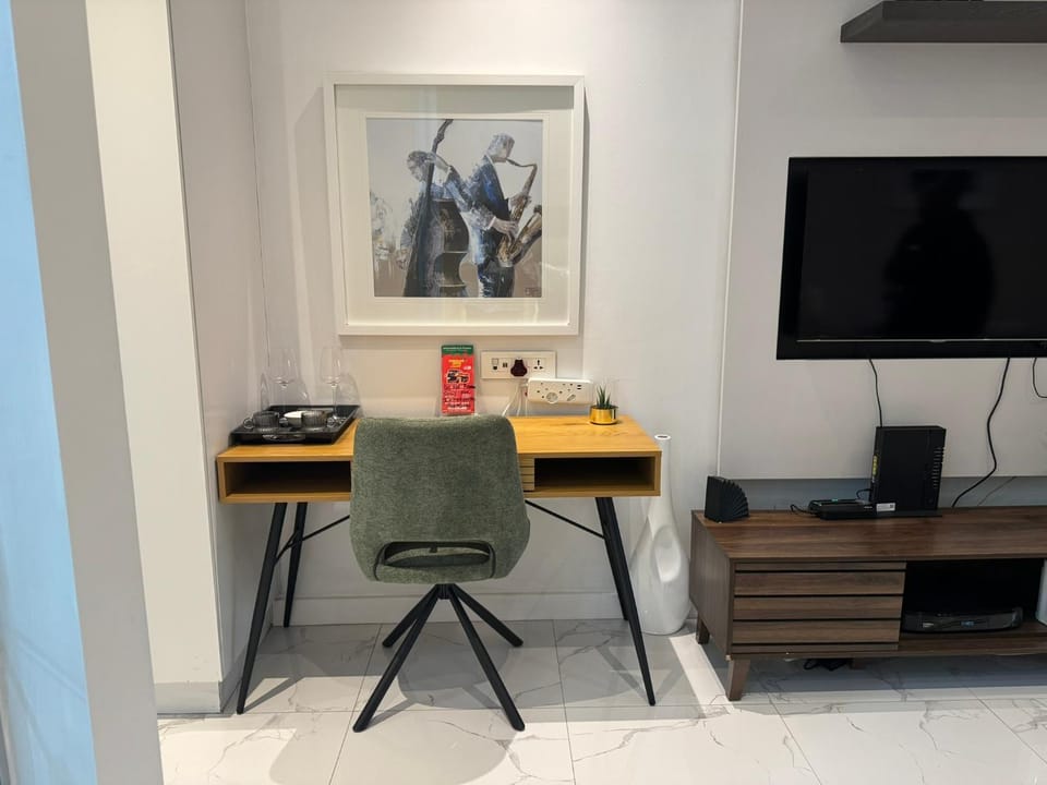 Sandton Skye Stylish Apartment free WIFI & Gym Apartment in Sandton