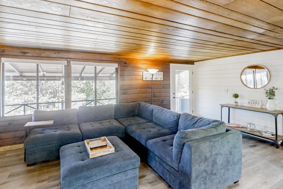 Sugar Pine Log Cabin Cabin in Sierra Nevada