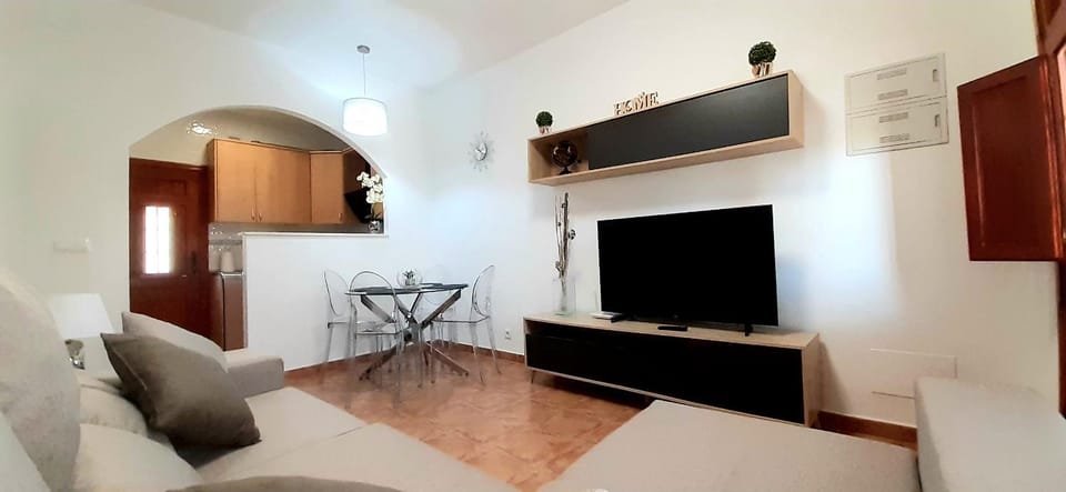 TV and multimedia, Living room, Dining area