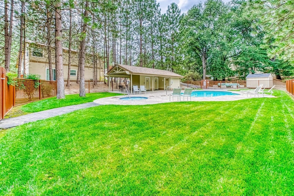 Slide Creek Retreat Apartment in Bass Lake