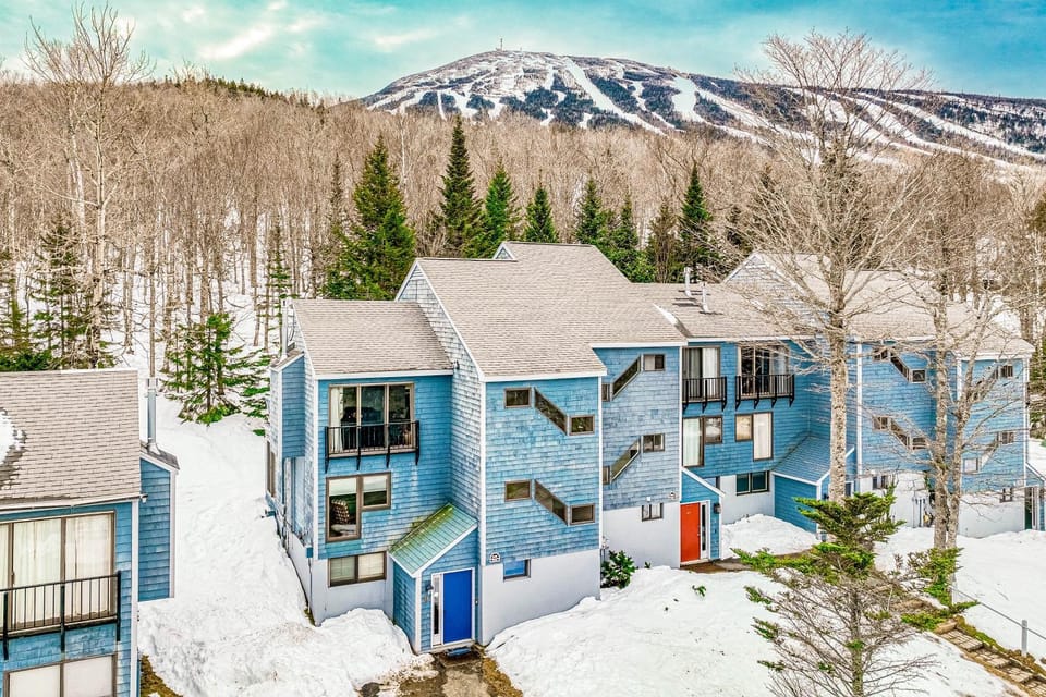 Sugarloaf Mountain Treasure House in Carrabassett Valley