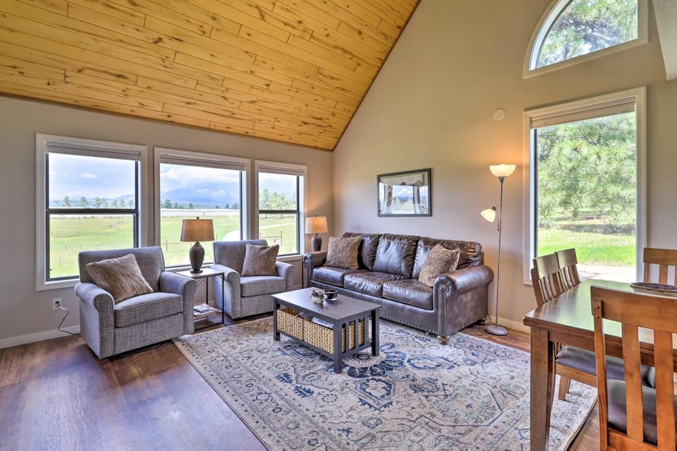 Peaceful Pagosa Springs Escape ~ 2 Mi to Lake House in Pagosa Springs