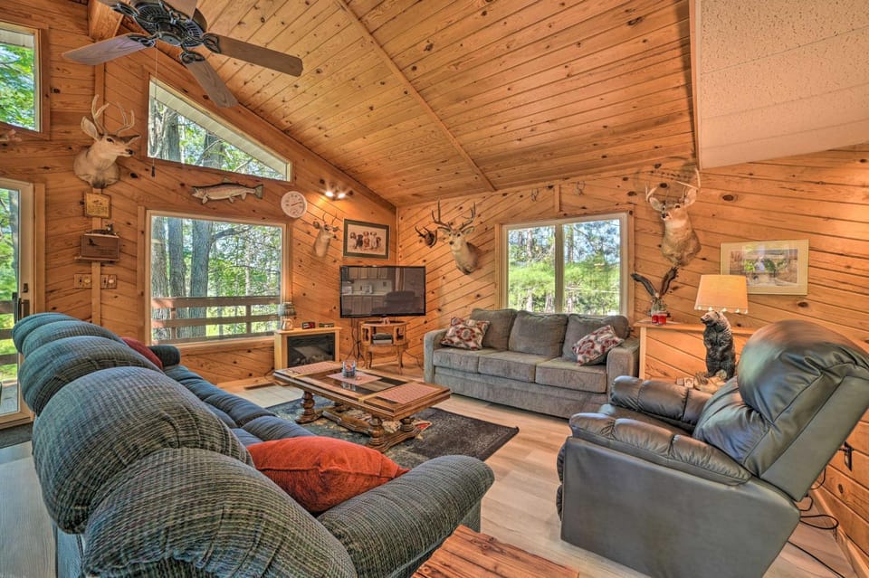 Atlanta Waterfront Cabin w/ Dock & Kayaks! Cabin in Albert