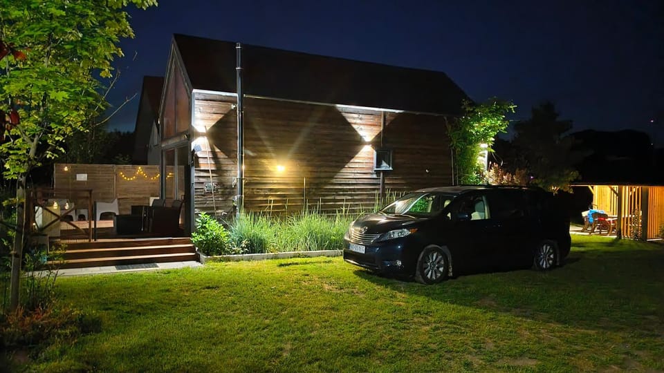 Domek Mazurski całoroczny nad jeziorem z Jacuzzi SPA House in Poland