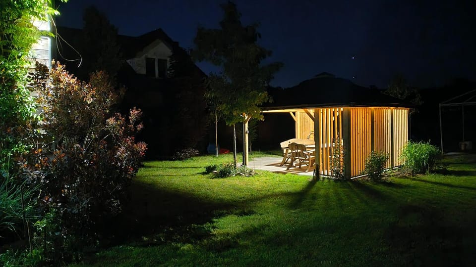 Domek Mazurski całoroczny nad jeziorem z Jacuzzi SPA House in Poland