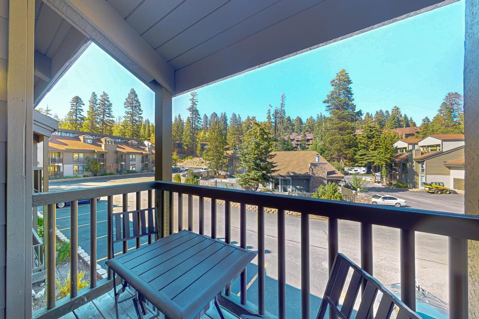 Chamonix 20 Apartment in Mammoth Lakes