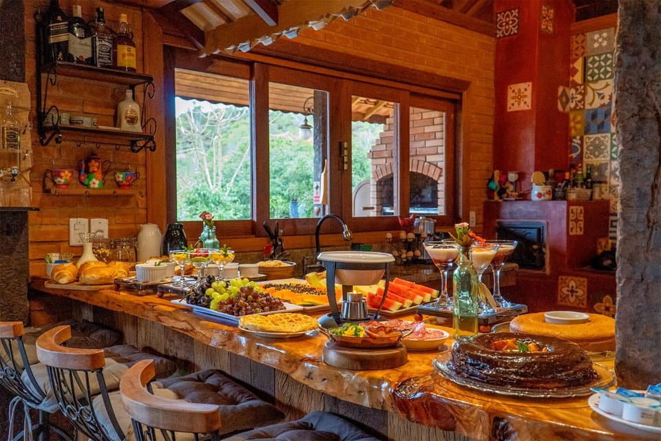 Pousada Remorini Bed and Breakfast in Visconde de Mauá