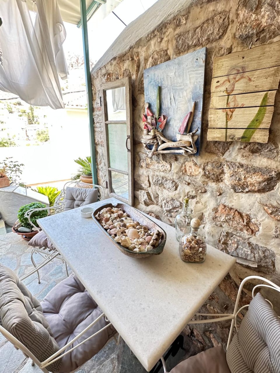 Hydrangea Apartment in Islands