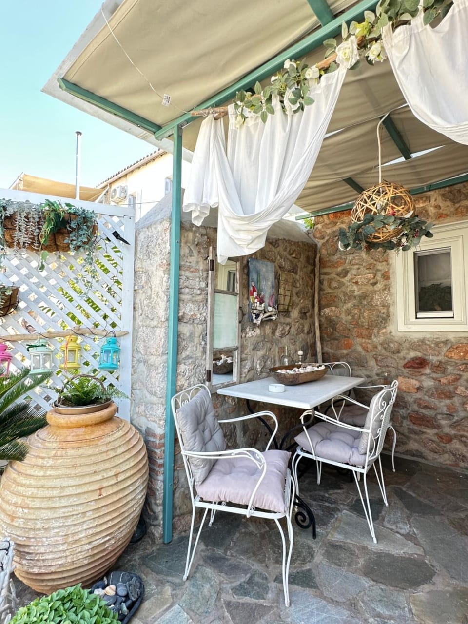 Hydrangea Apartment in Islands