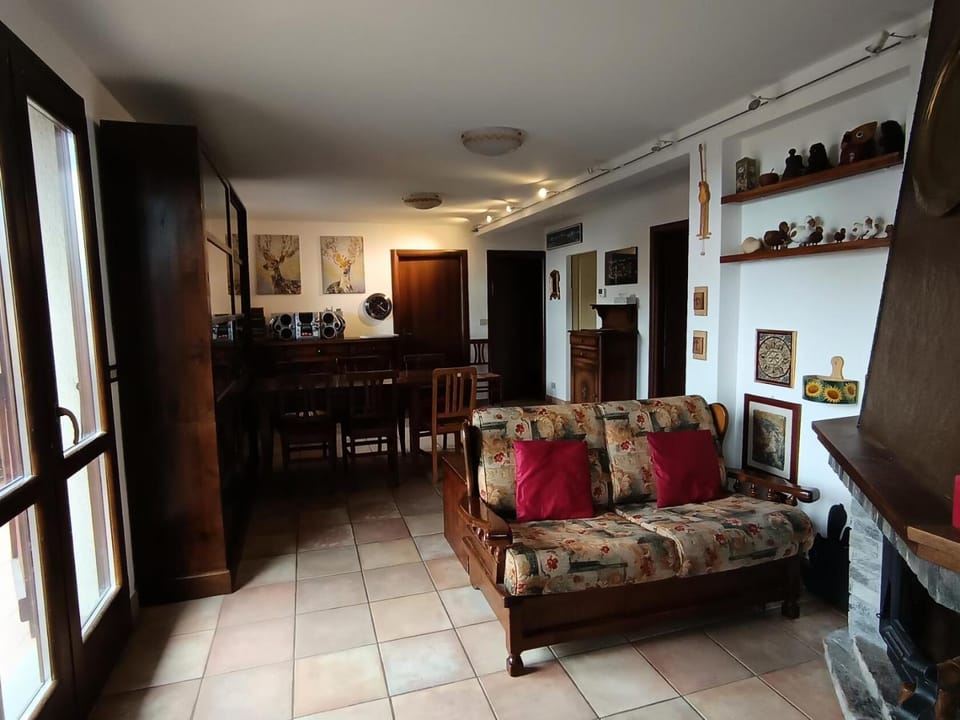 Chalet Carlines - appartement dans un chalet - Aucun parking ! MAE-1324 Apartment in Montgenèvre