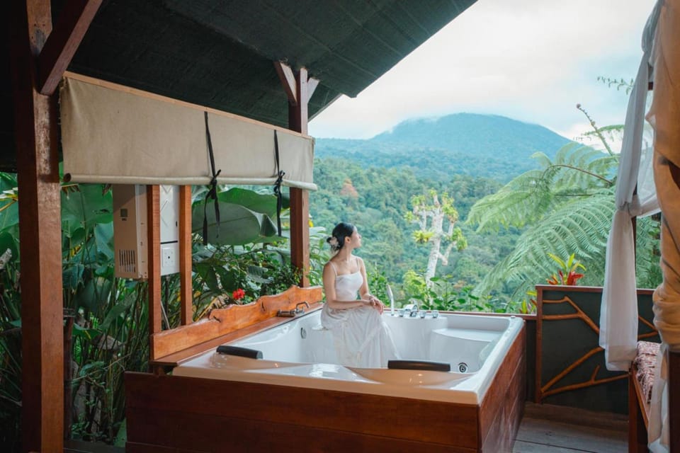 Day, People, Natural landscape, Mountain view, group of guests