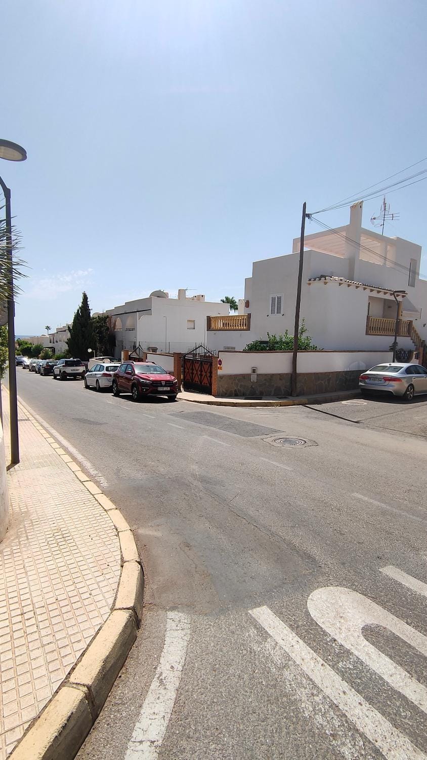 Neighbourhood, Street view, Parking