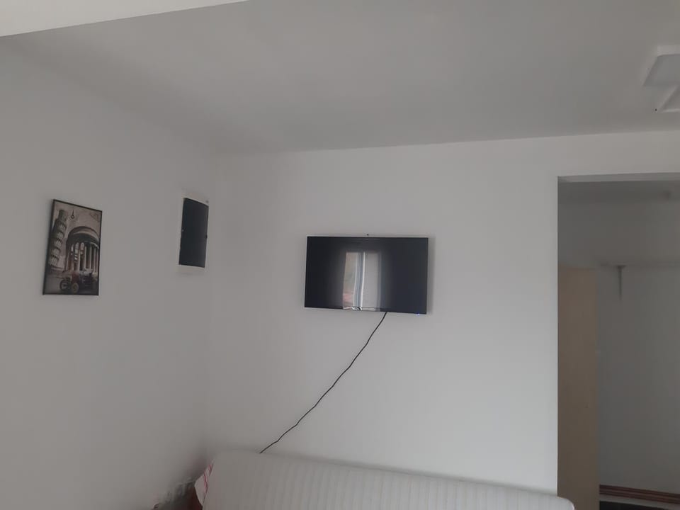 Prostrani apartman Cacak Apartment in Serbia