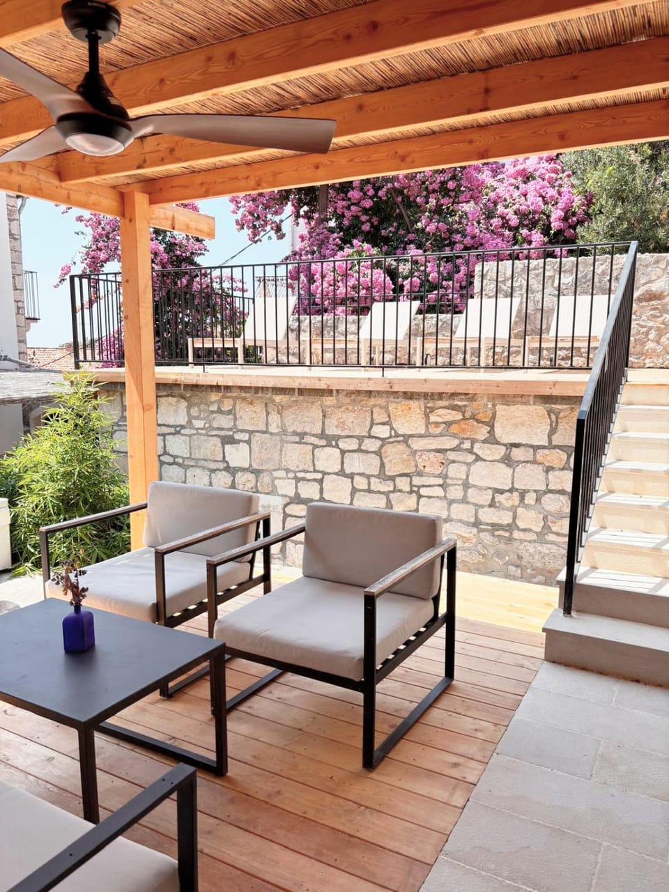 Patio, Day, Seating area