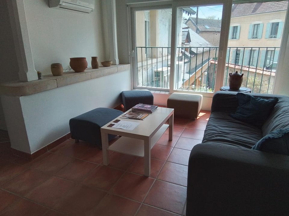 La Pomme d'Or Hotel in La Charité-sur-Loire