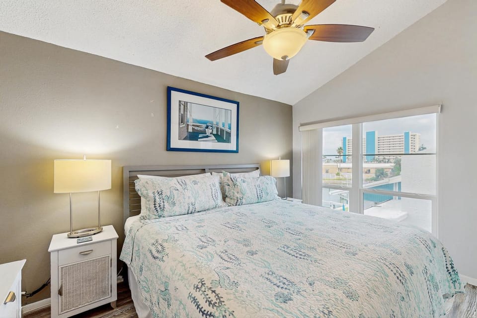 Madeira Beach Yacht Club #G House in Madeira Beach