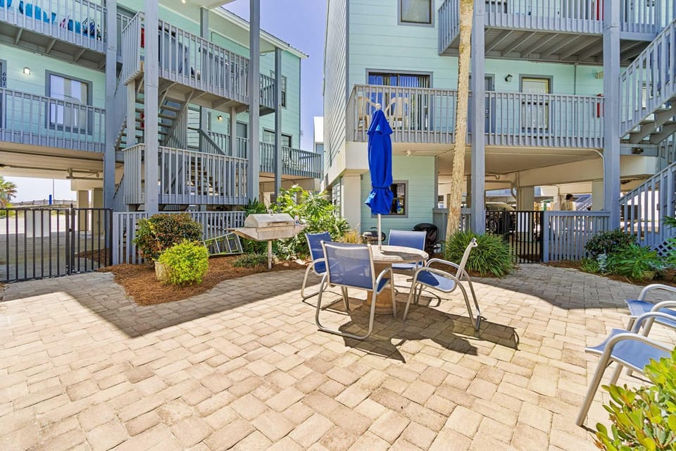 Ocean Reef 110 House in West Beach
