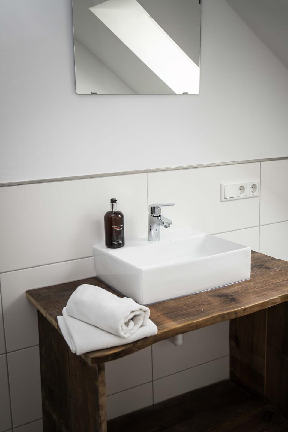 Bathroom, towels