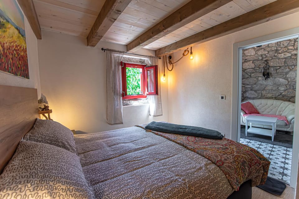 Vrhi Cicarije - Brgudac, Opatija with free parking House in Istria County