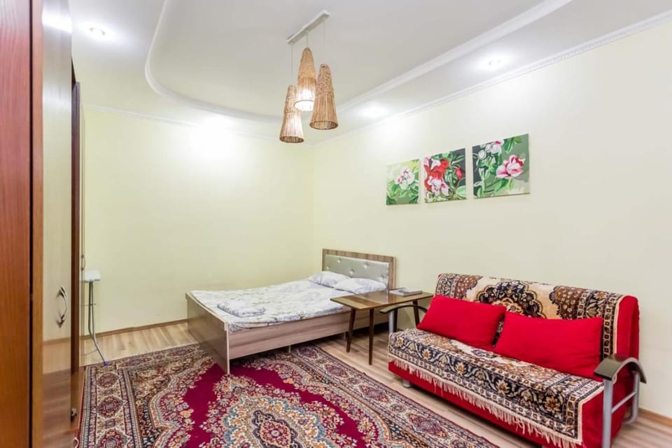 Однокомнатная квартира Самал 3 Apartment in Almaty