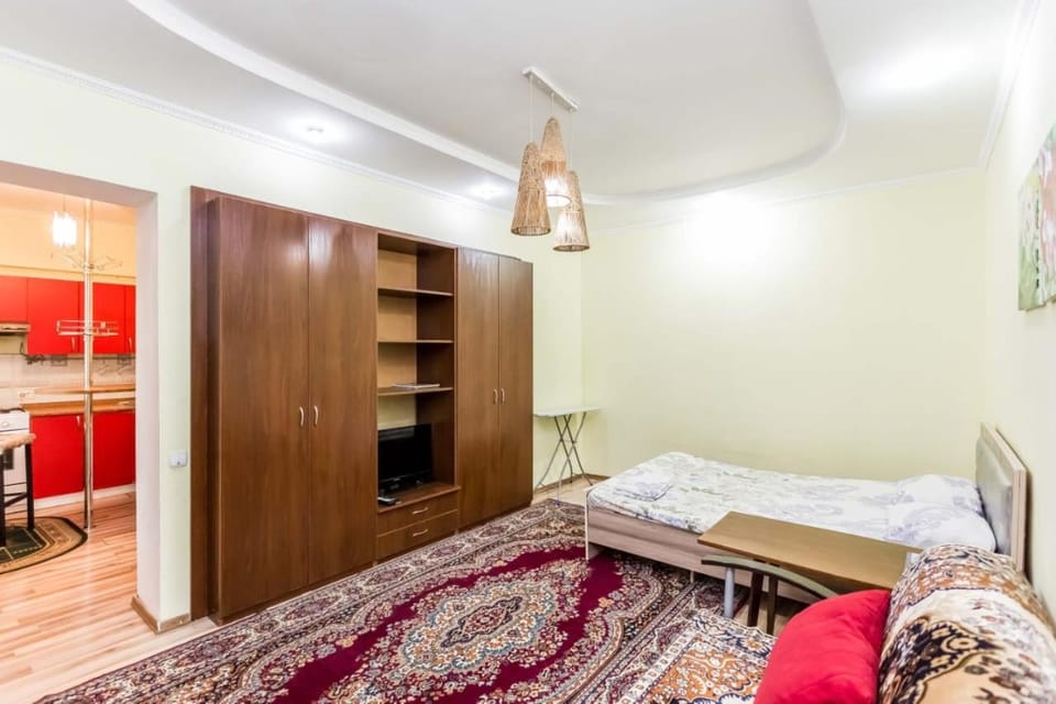 Однокомнатная квартира Самал 3 Apartment in Almaty