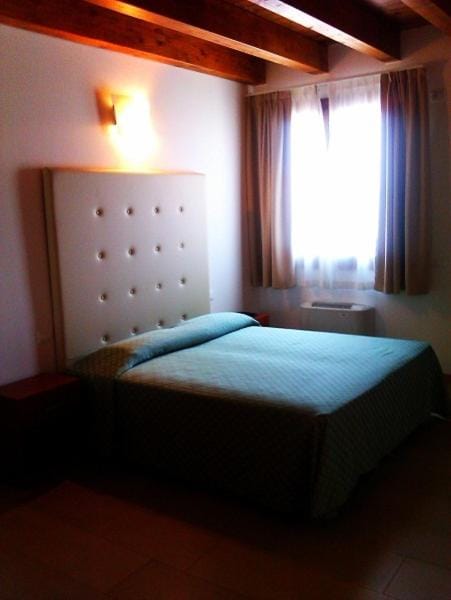 Bed, Day