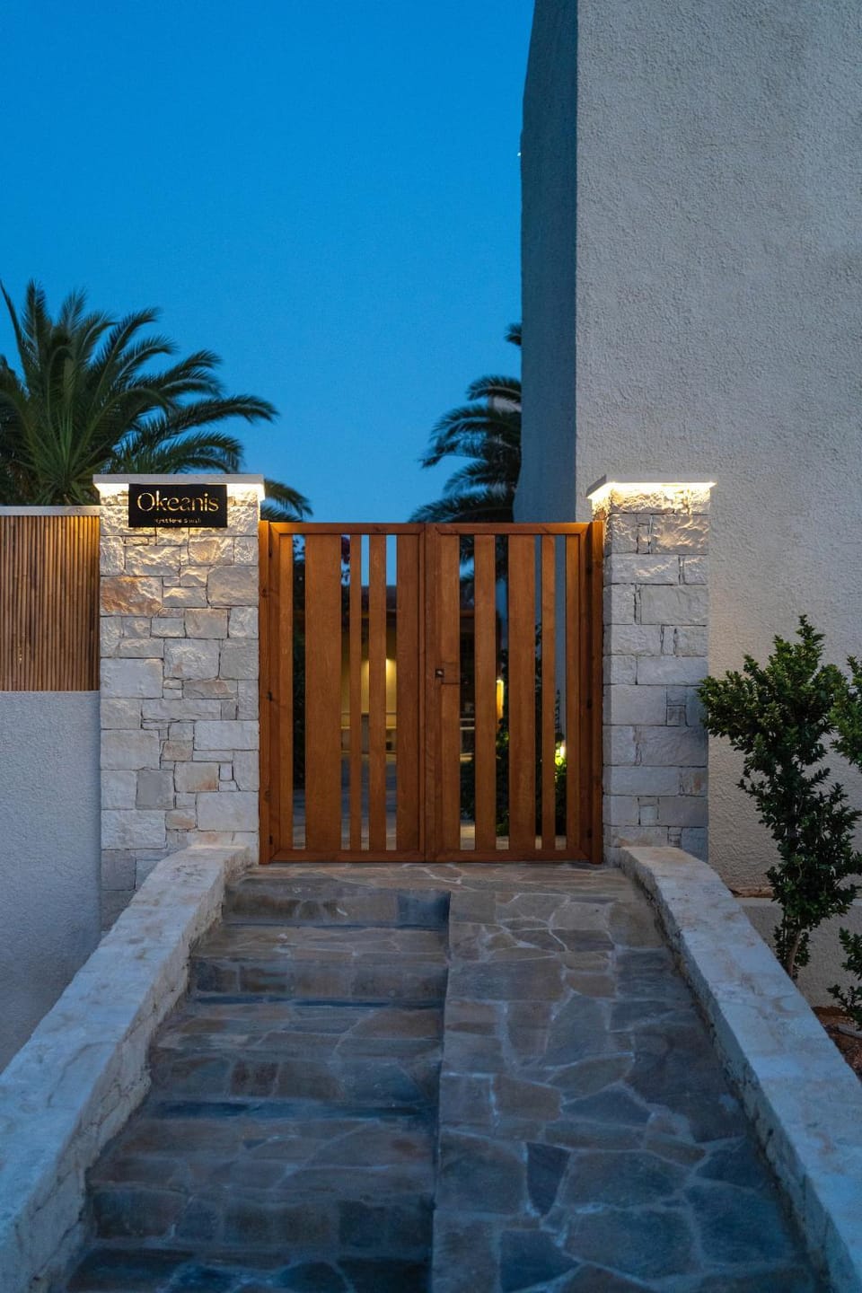 Property building, Facade/entrance