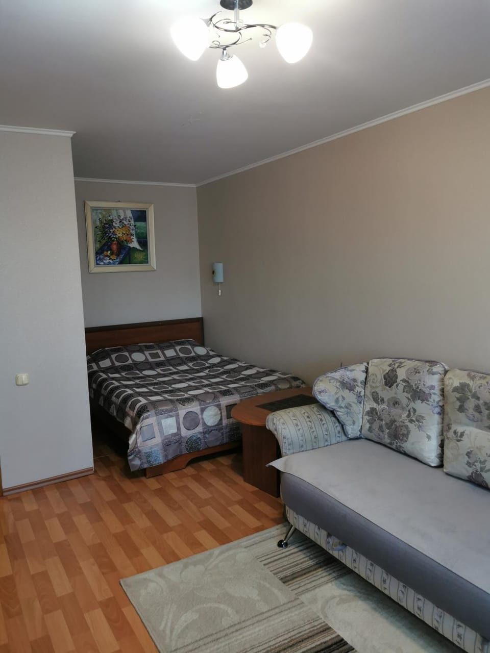 1 комнатная квартира в самом центре с видом на сквер Apartment in Kazakhstan