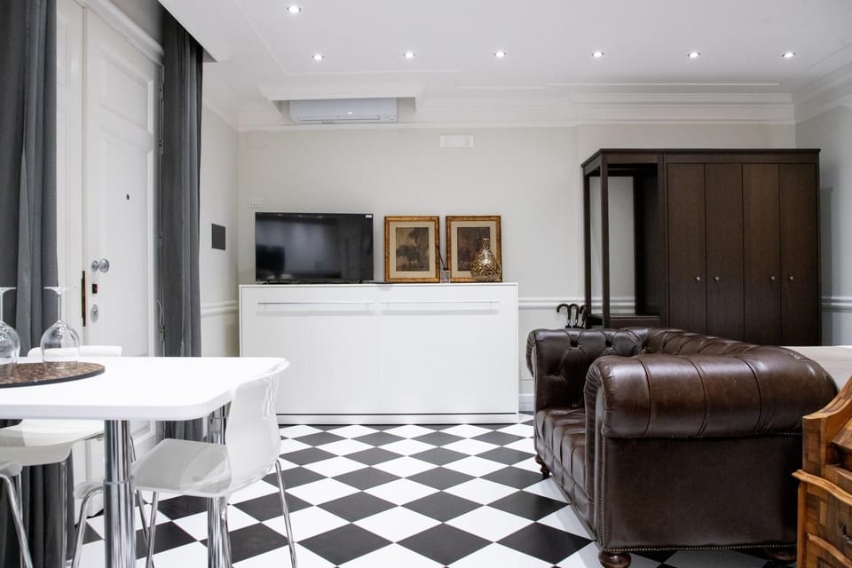 TV and multimedia, Dining area, air conditioner