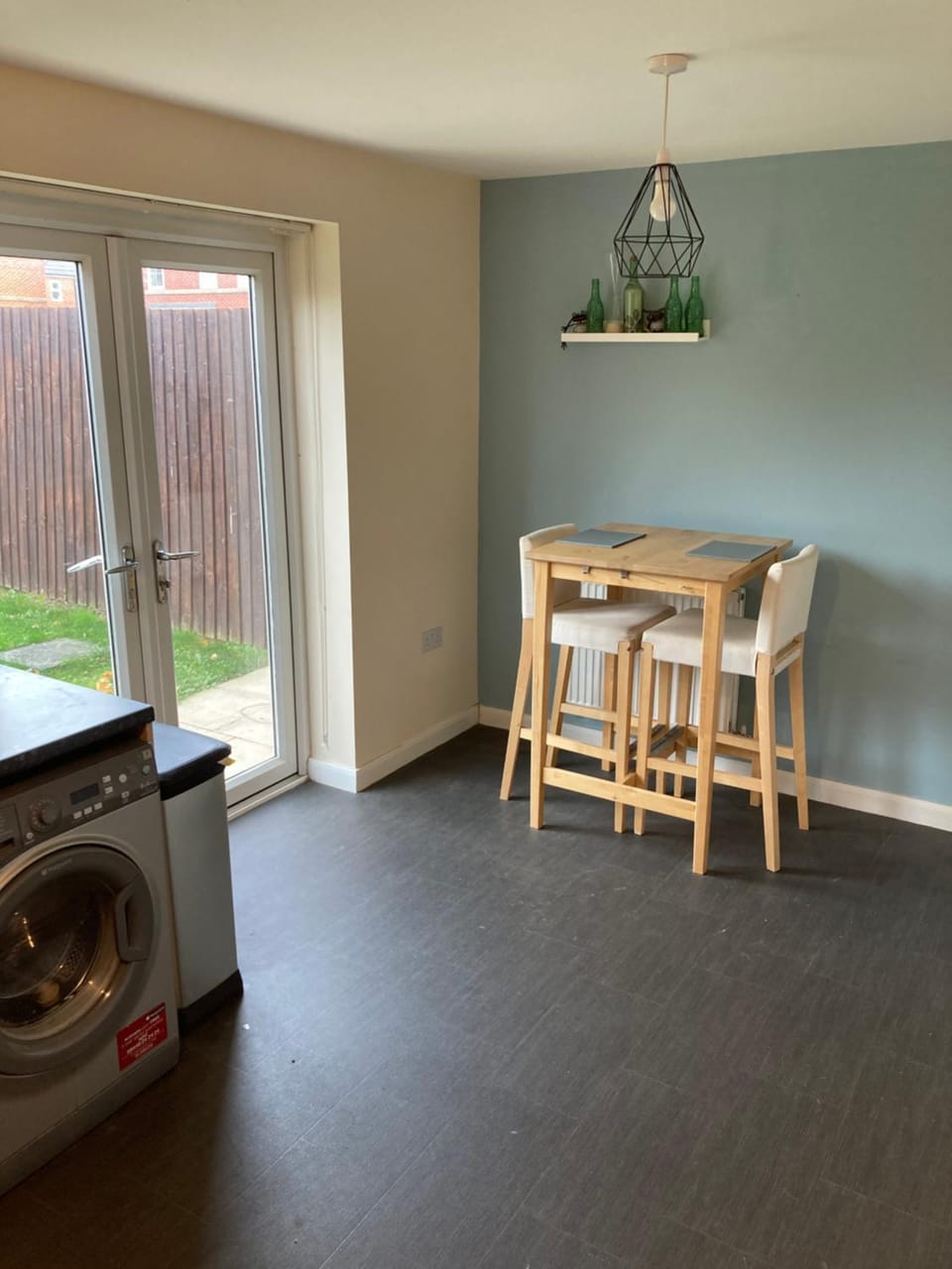 Kitchen or kitchenette, Seating area, Dining area