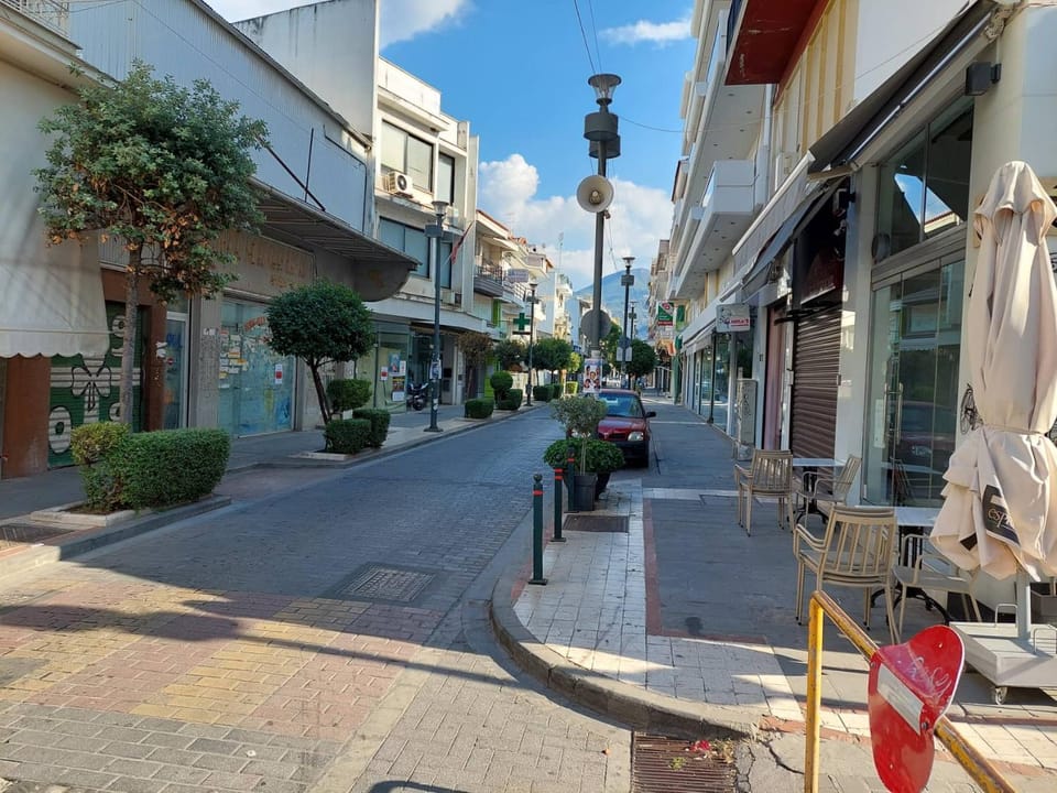 PETMEZA APARTMENT 2 Aigio City F Apartment in Peloponnese, Western Greece and the Ionian