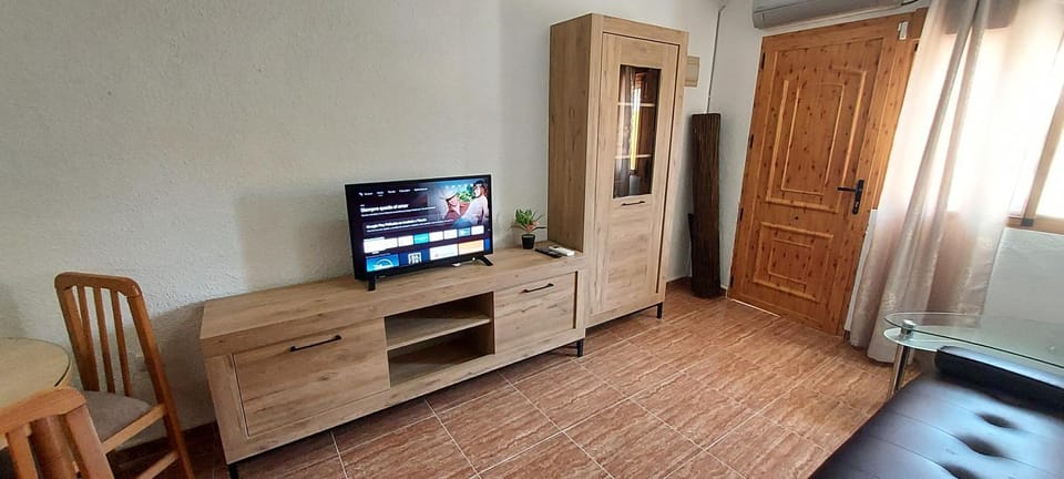 TV and multimedia, Living room, Seating area, hair dresser, locker, air conditioner