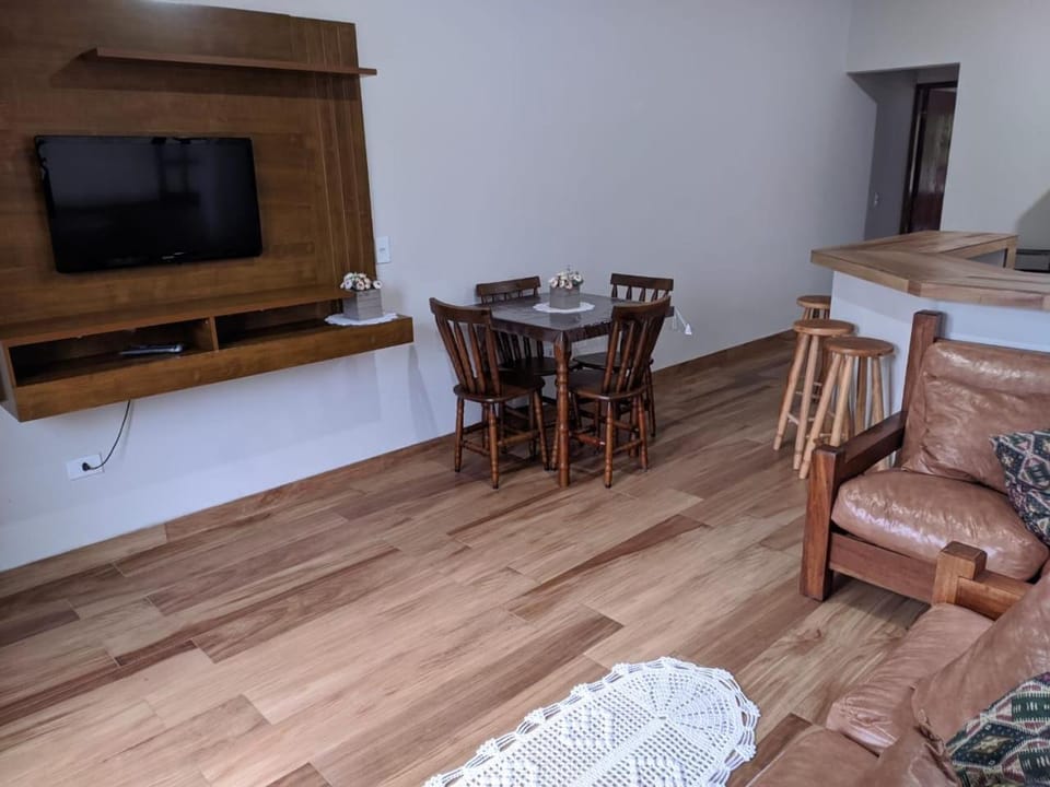 Linda acomodação a poucos metros da praia House in Caraguatatuba