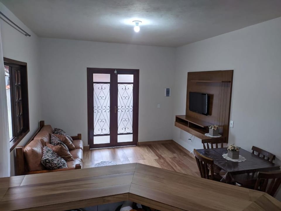 Linda acomodação a poucos metros da praia House in Caraguatatuba