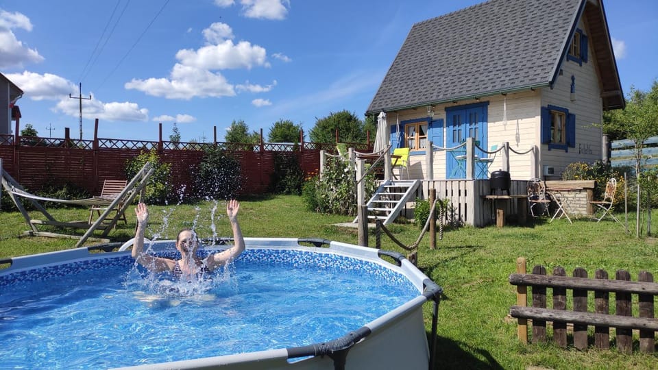 Property building, Garden, Swimming pool