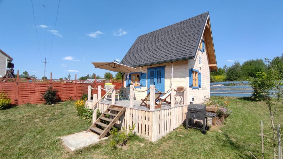 Property building, Garden, Garden, View (from property/room), Balcony/Terrace
